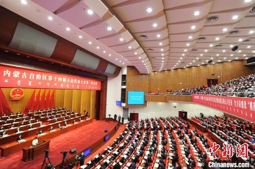 香港疫情抬头，一周内逾万港人北上“避疫”，深圳珠海连夜收紧入境限制